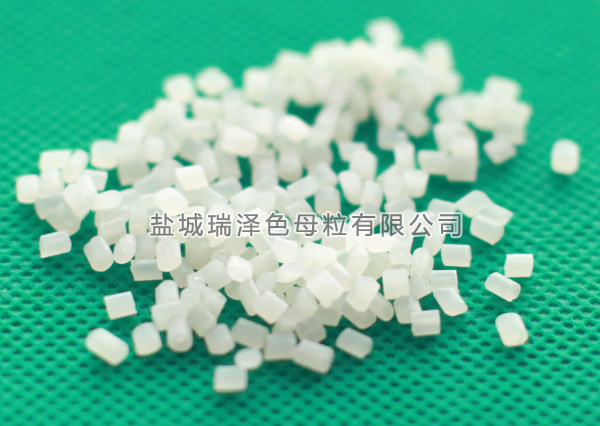 
                                                無(wú)紡布親水母粒